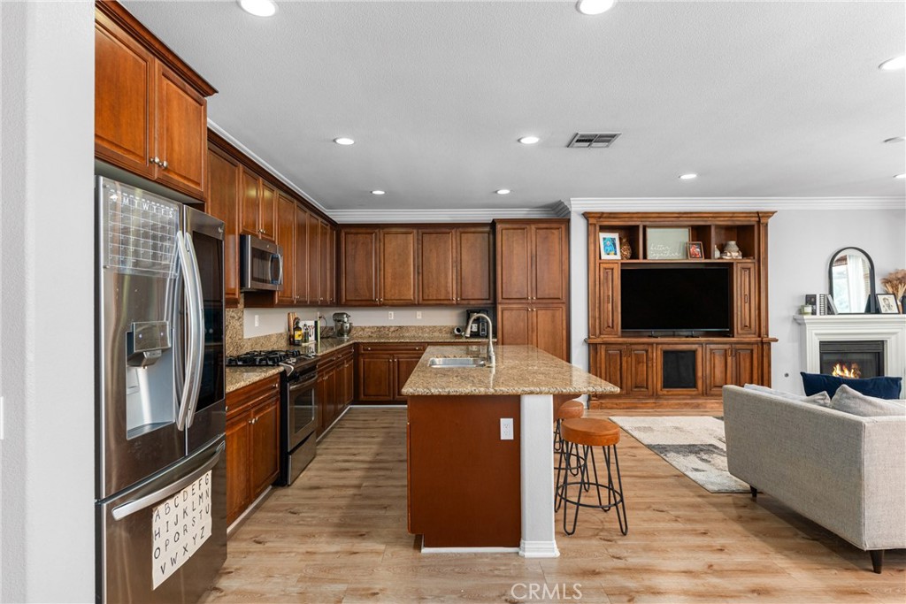 6704 Bull Thistle Court