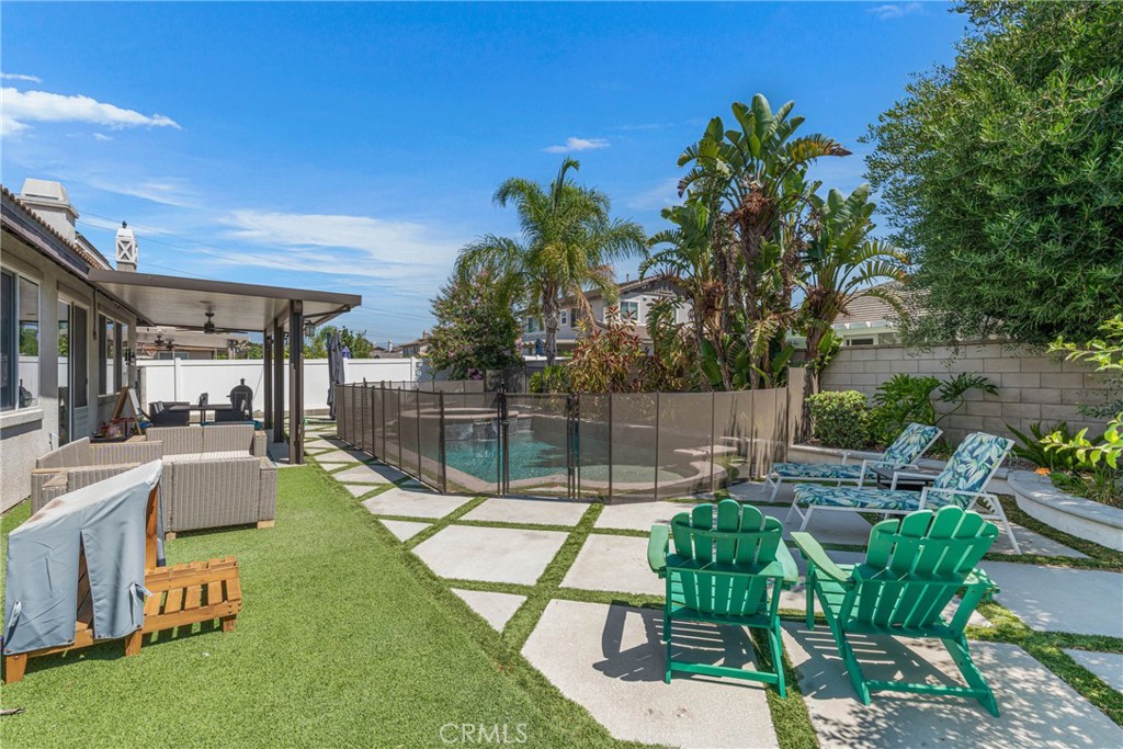 6704 Bull Thistle Court