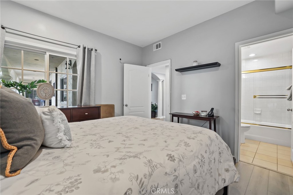 1901 Ocean Boulevard 103