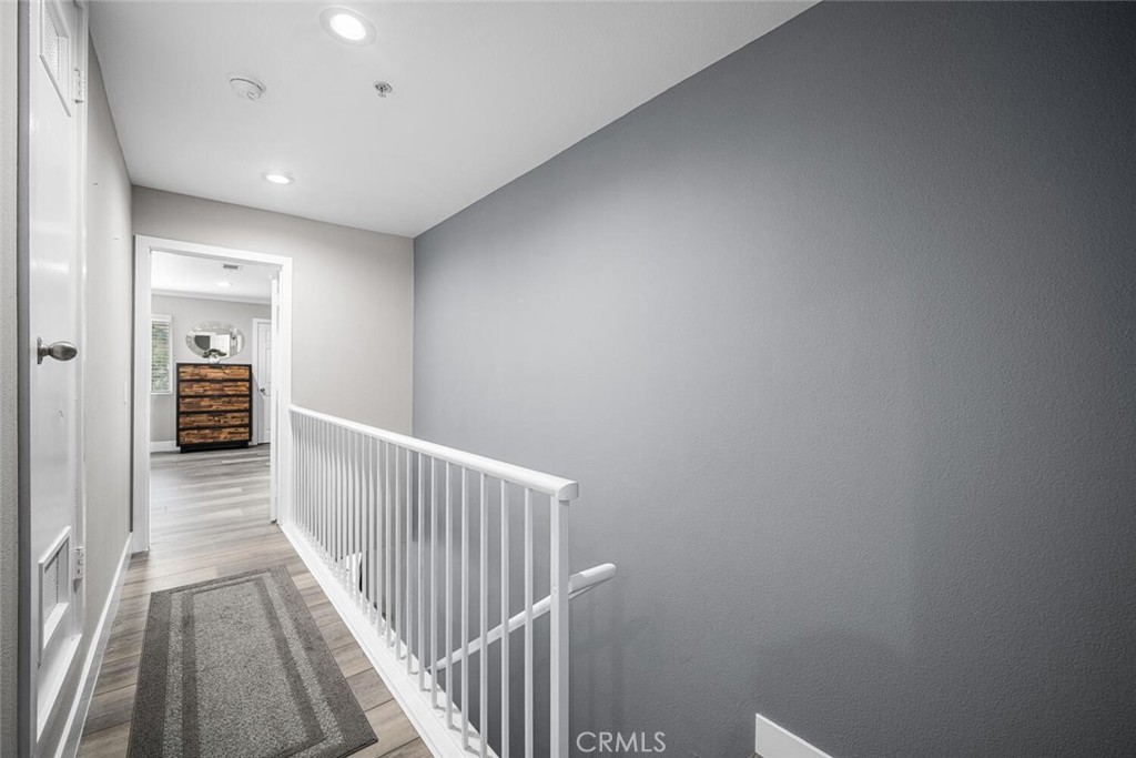 1211 E Carson Street 25