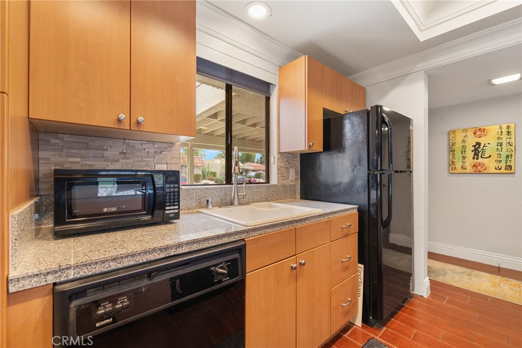 40465 La Costa Circle W