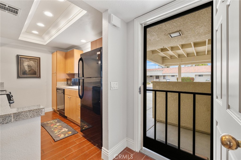 40465 La Costa Circle W