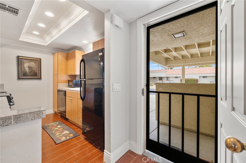 40465 La Costa Circle W