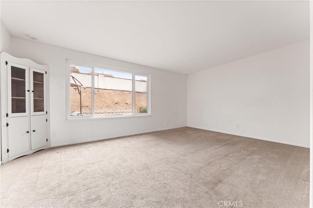 4418 Avenida Del Este