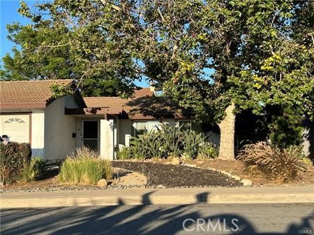 4418 Avenida Del Este