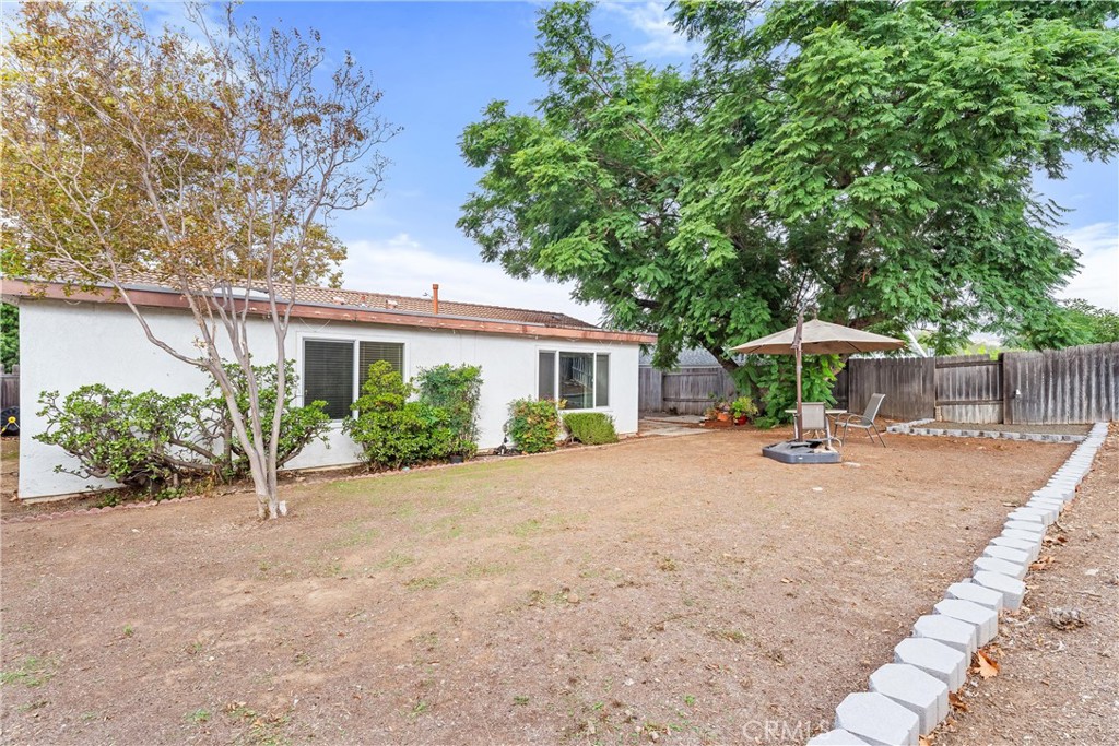 4418 Avenida Del Este