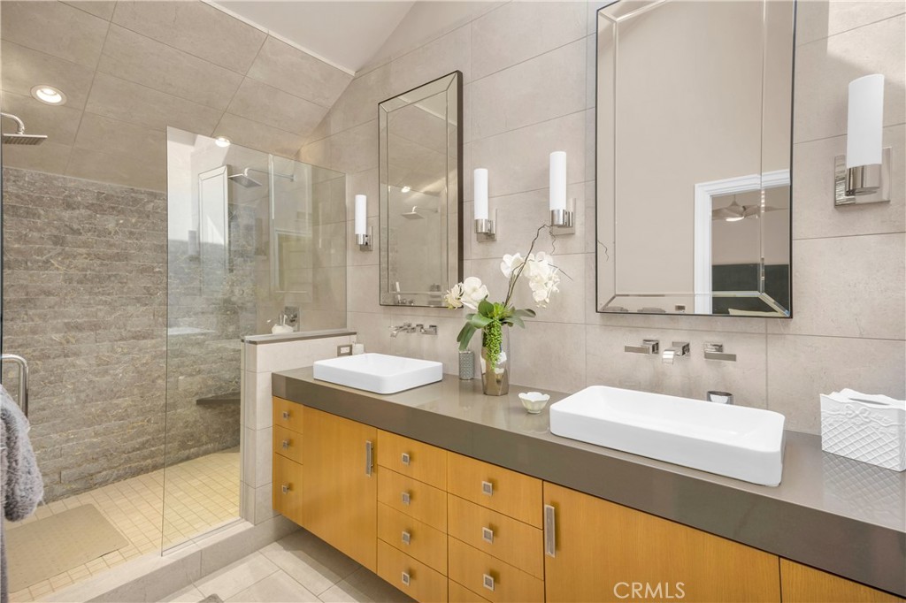 500 Chelsea Court 103