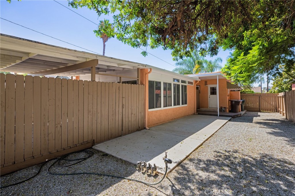 123 Orange Grove Avenue