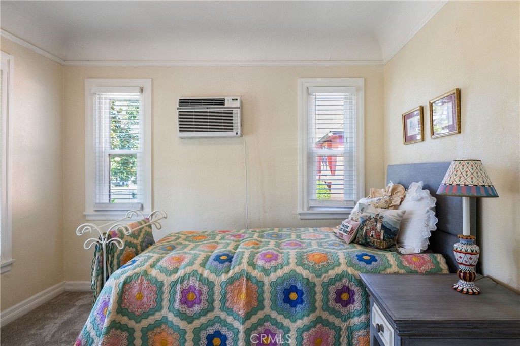 123 Orange Grove Avenue