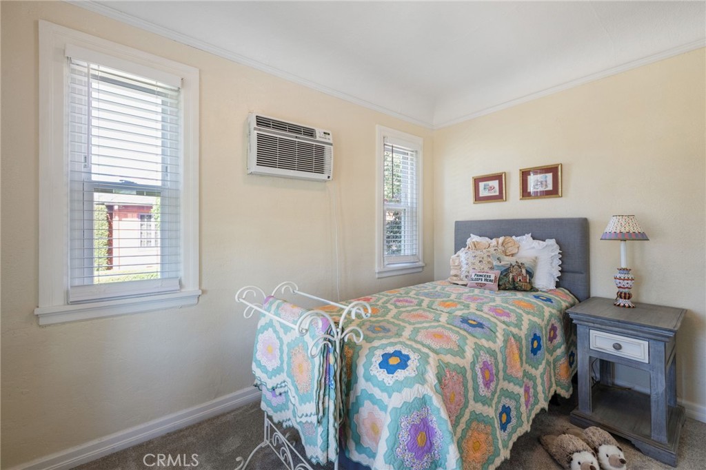 123 Orange Grove Avenue