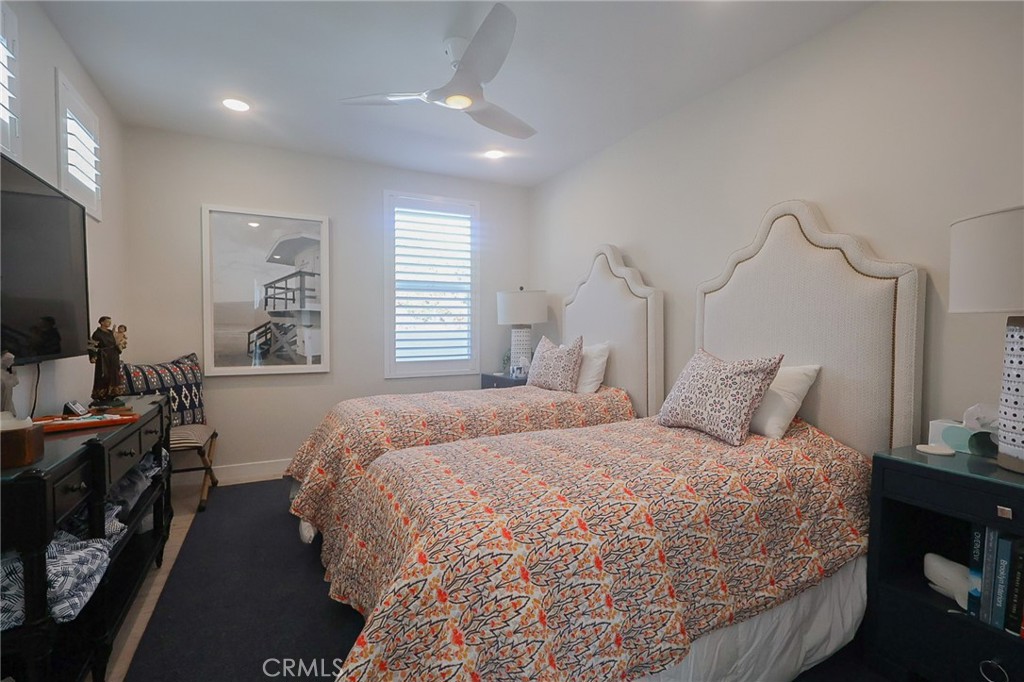 700 S The Strand 202