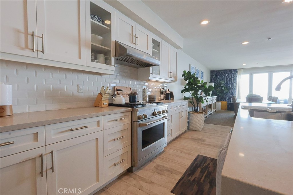 700 S The Strand 202