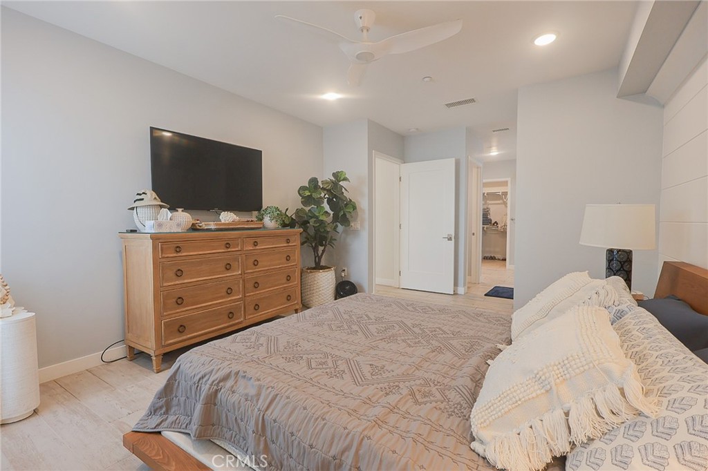 700 S The Strand 202