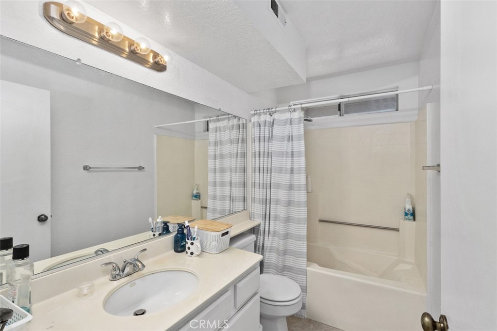 10393 E Briar Oaks Drive D