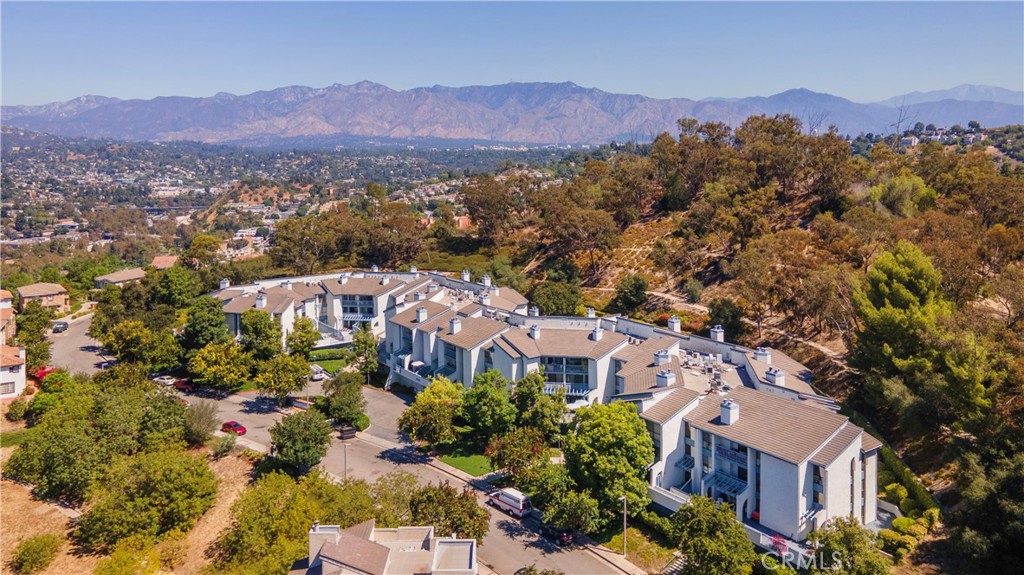 4260 Via Arbolada 304