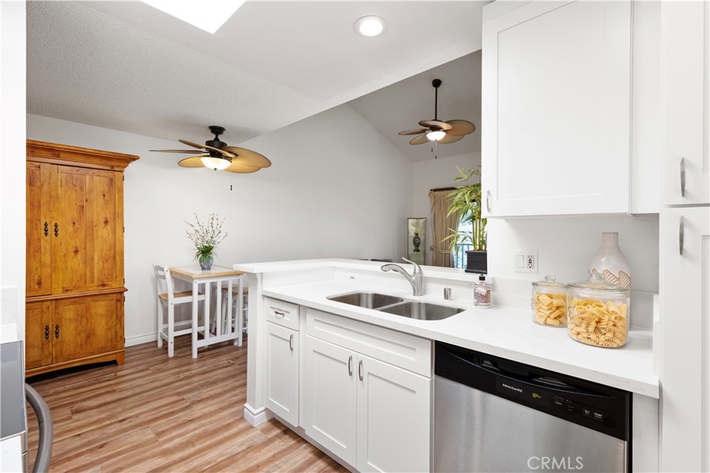 4260 Via Arbolada 304