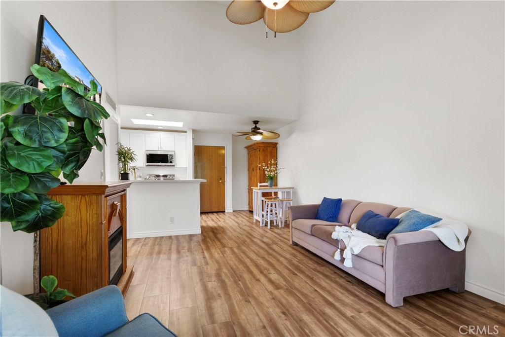 4260 Via Arbolada 304