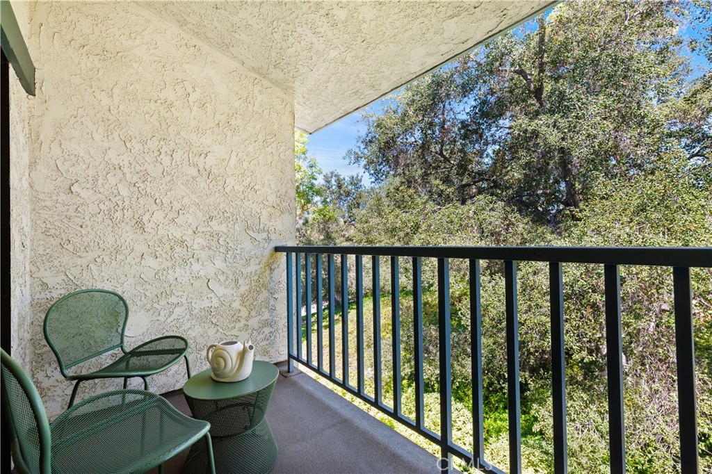 4260 Via Arbolada 304