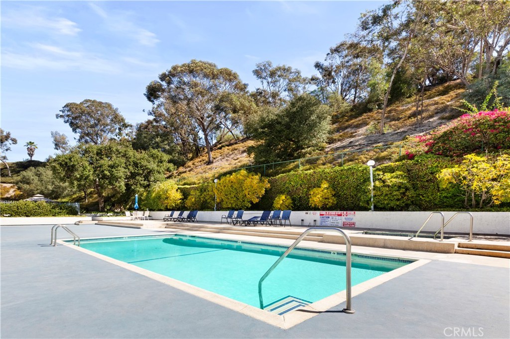 4260 Via Arbolada 304