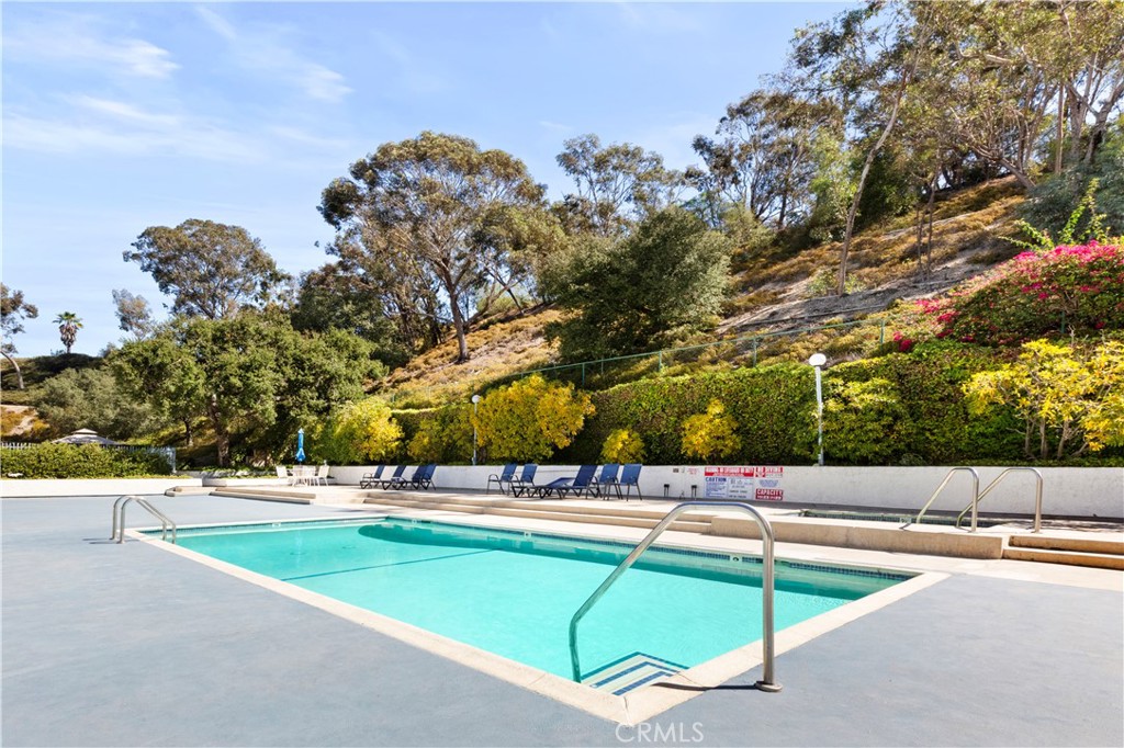 4260 Via Arbolada 304