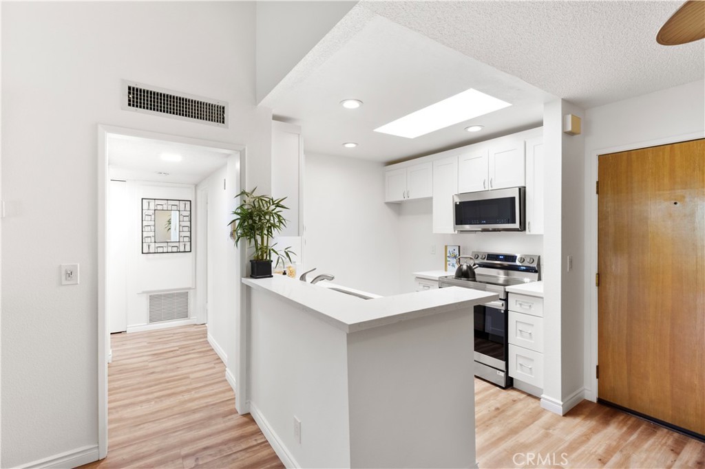 4260 Via Arbolada 304