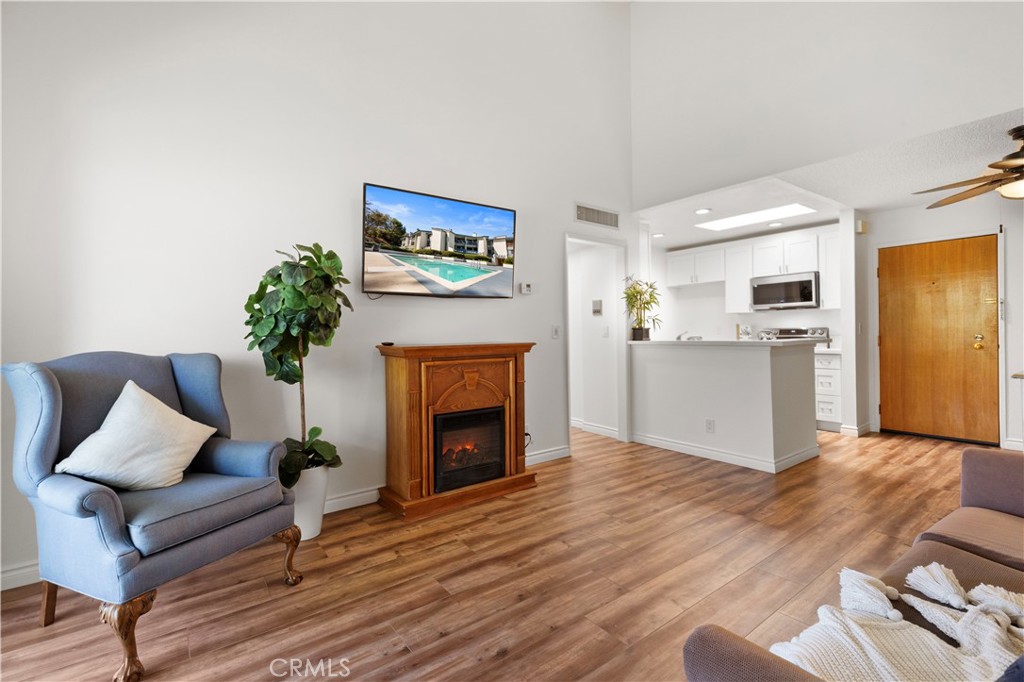 4260 Via Arbolada 304