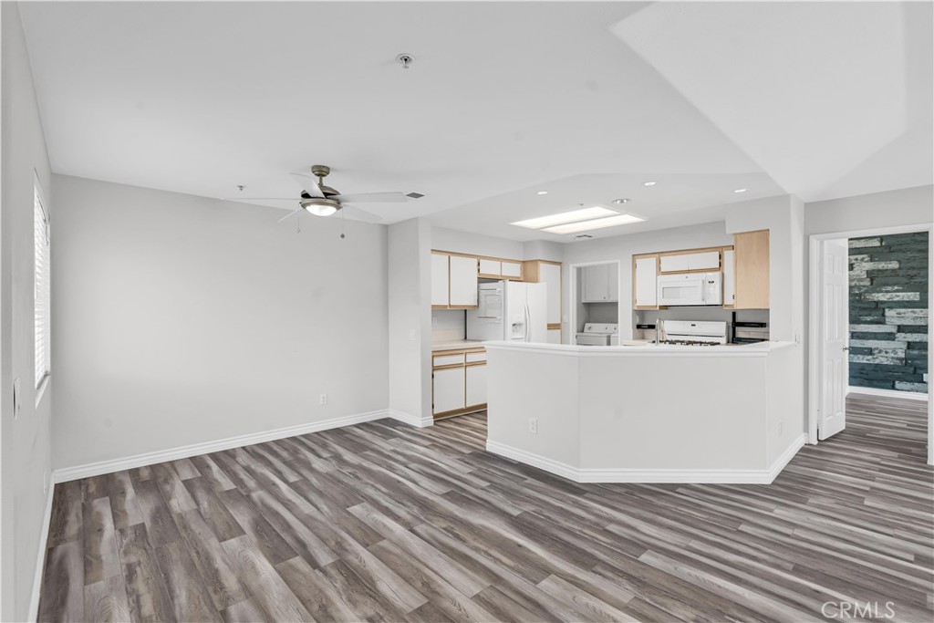 6631 Laurelton Lane 203