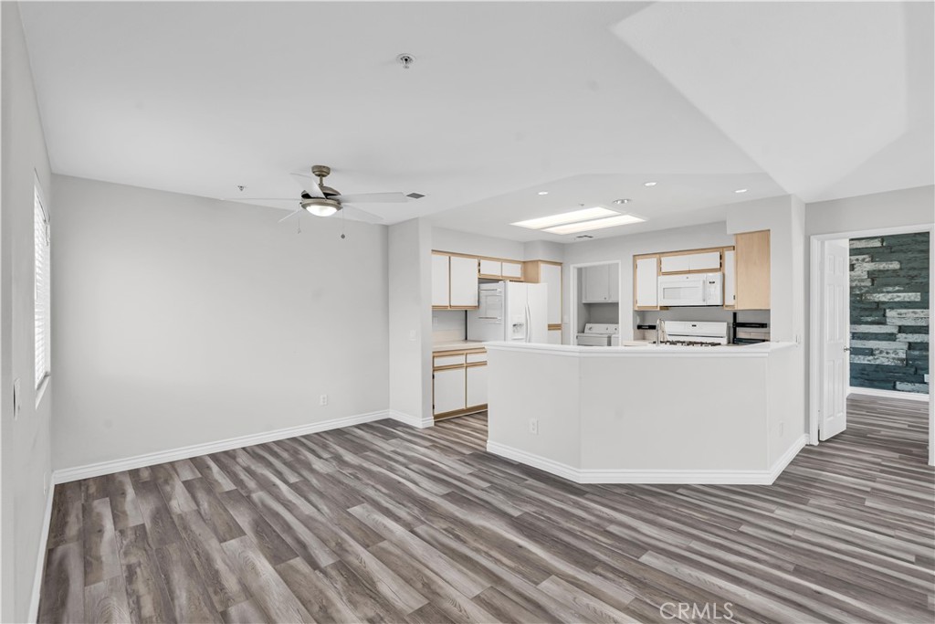 6631 Laurelton Lane 203