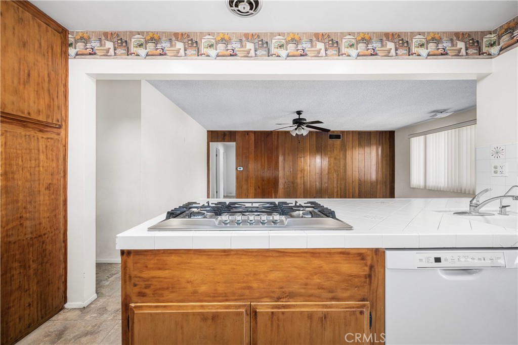 8561 Enault Lane