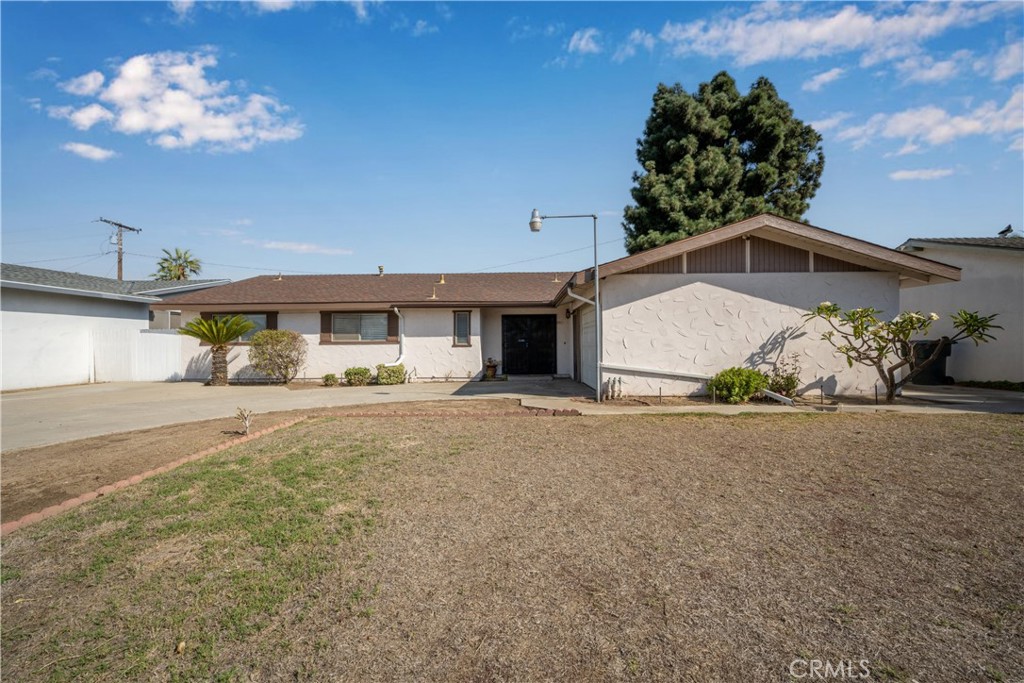 8561 Enault Lane