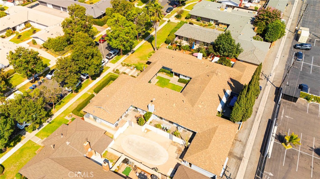 1830 E 19th Street 3