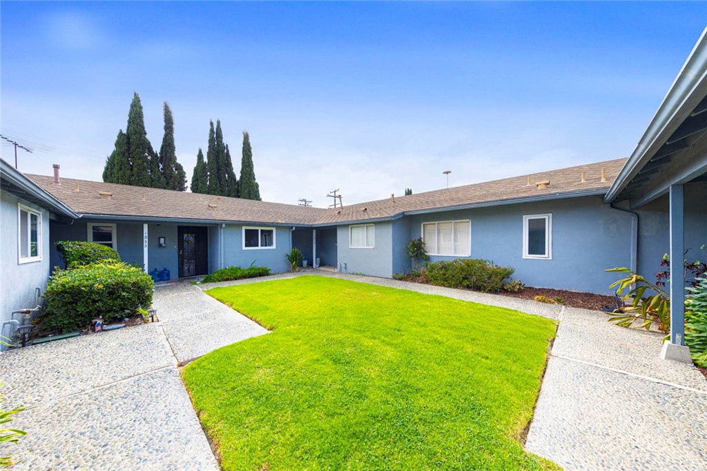 1830 E 19th Street 3