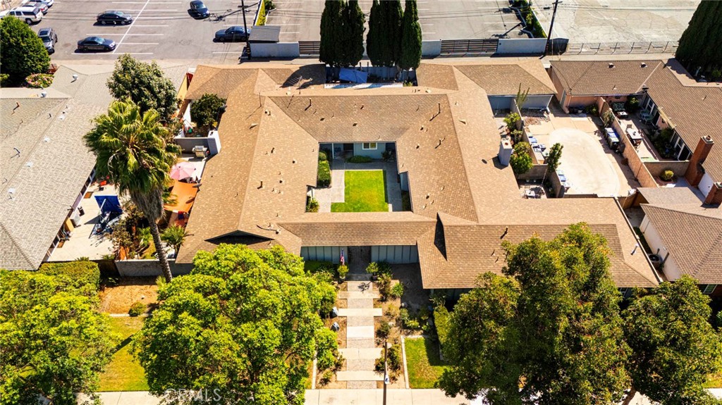 1830 E 19th Street 3