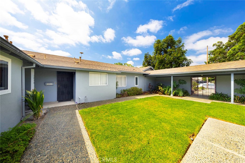 1830 E 19th Street 3