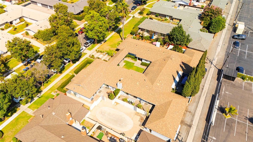 1830 E 19th Street 3