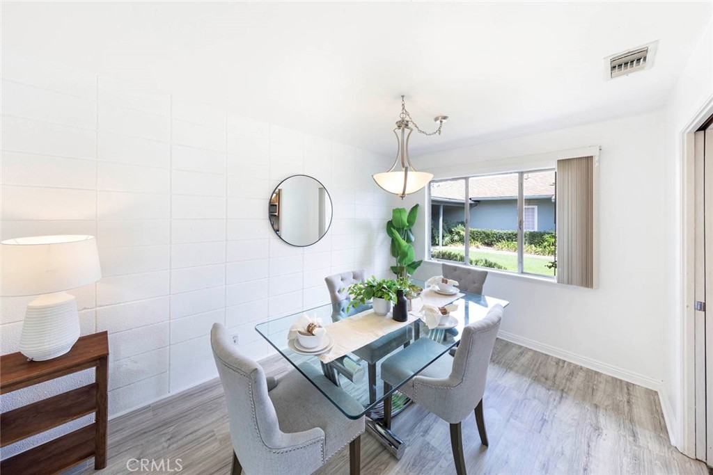 1830 E 19th Street 3