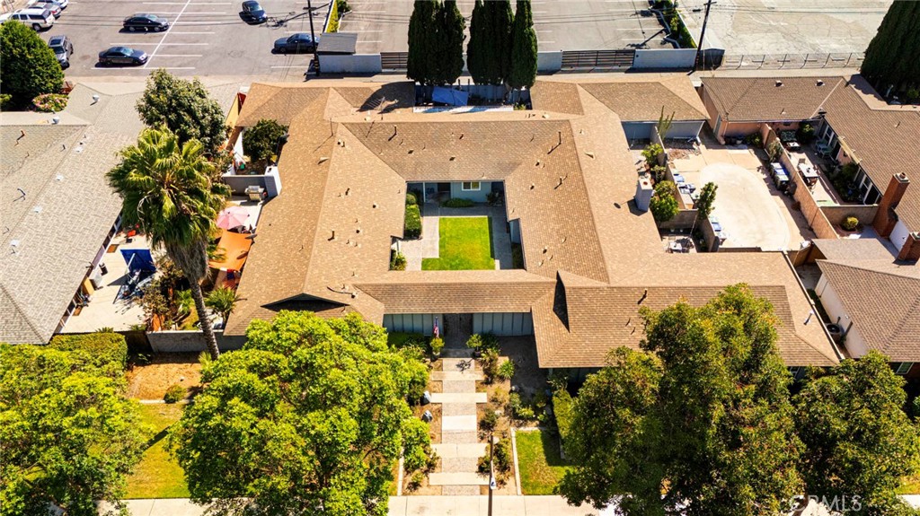 1830 E 19th Street 3