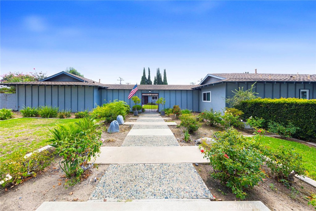 1830 E 19th Street 3