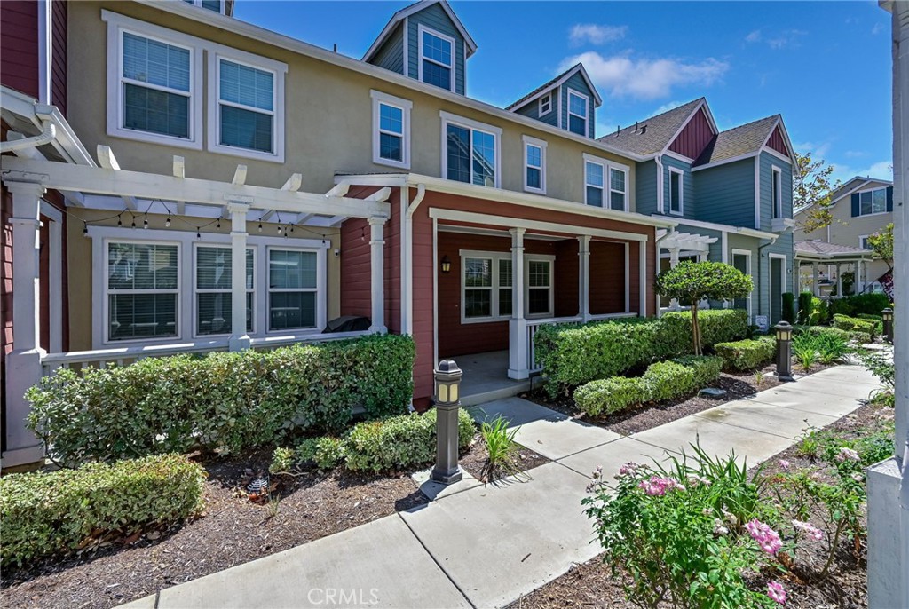 15866 FOUNTAIN Lane