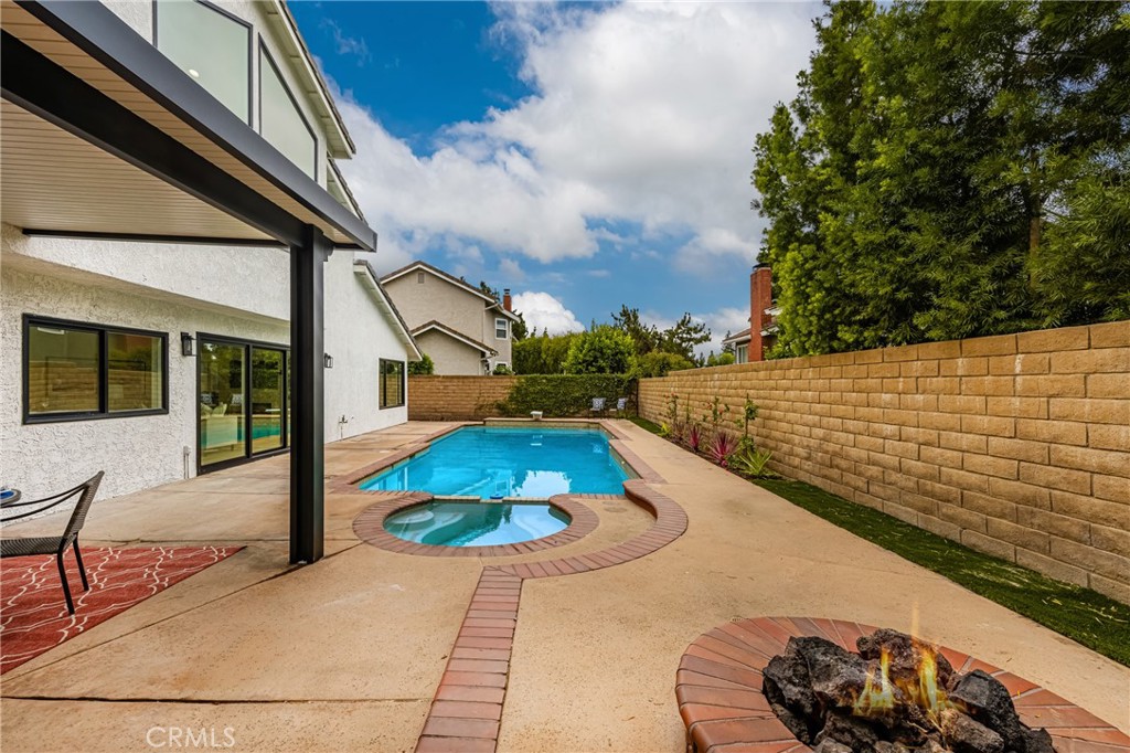 149 N Bluegrass Street
