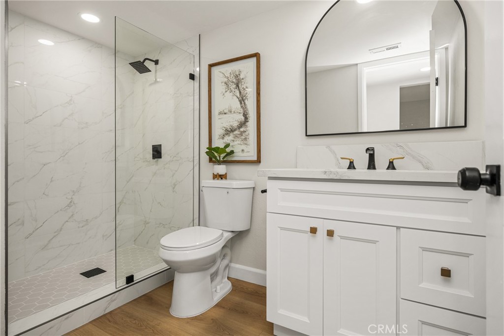 149 N Bluegrass Street