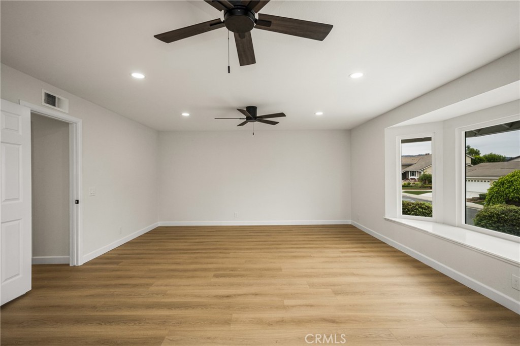 149 N Bluegrass Street