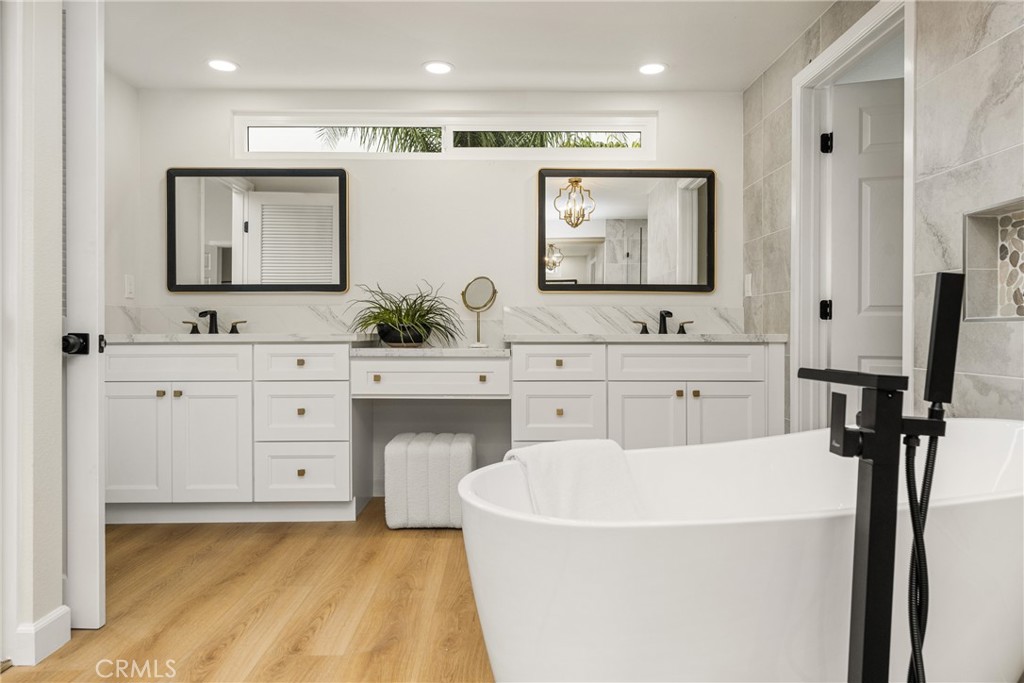 149 N Bluegrass Street