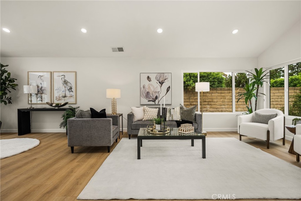 149 N Bluegrass Street