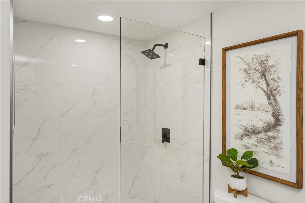 149 N Bluegrass Street