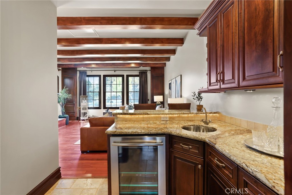 3311 Rossmoor Way