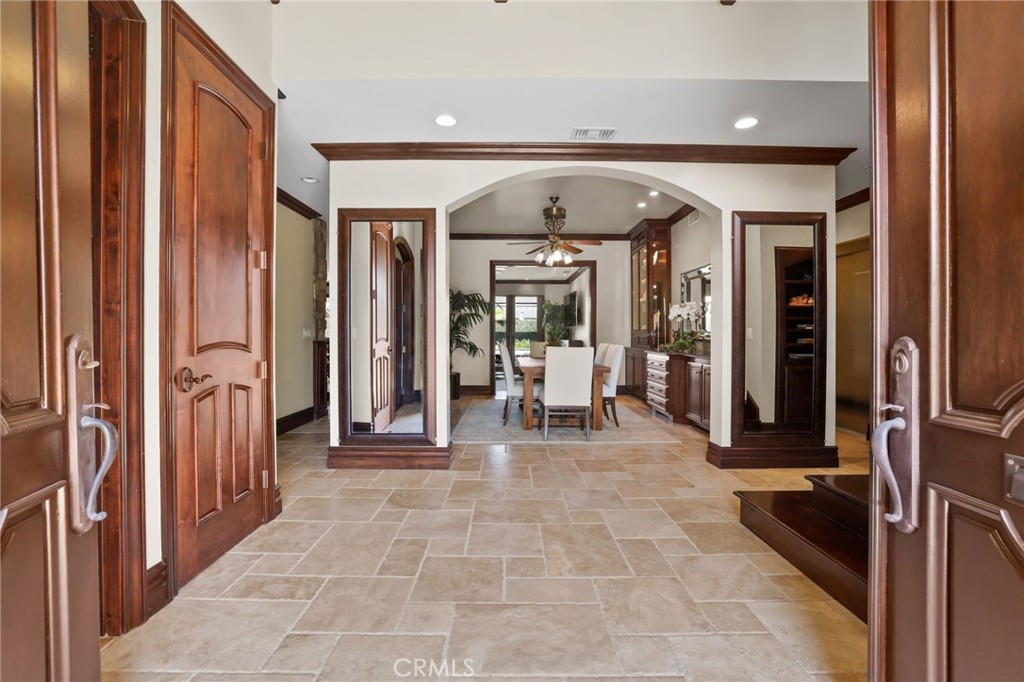 3311 Rossmoor Way