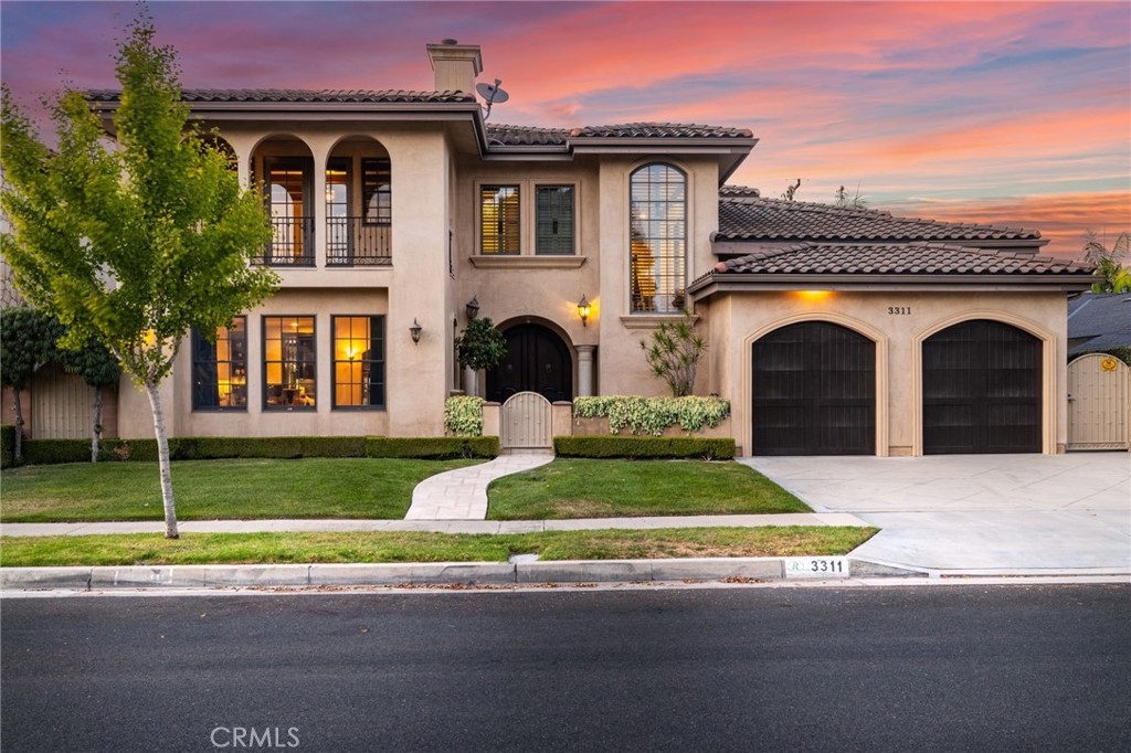 3311 Rossmoor Way