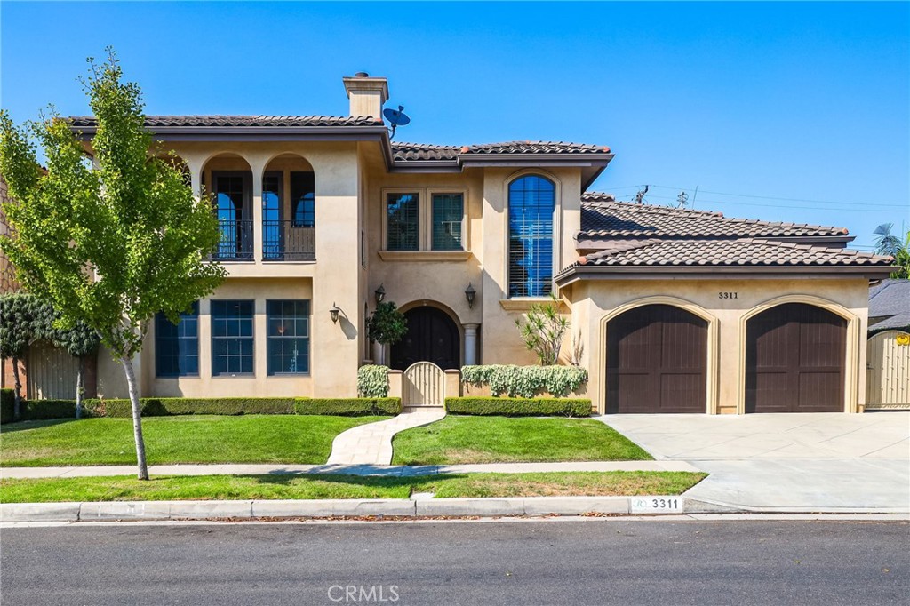 3311 Rossmoor Way