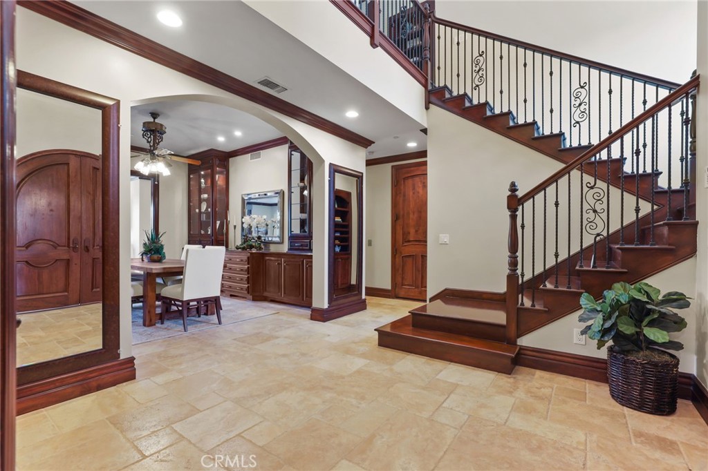 3311 Rossmoor Way